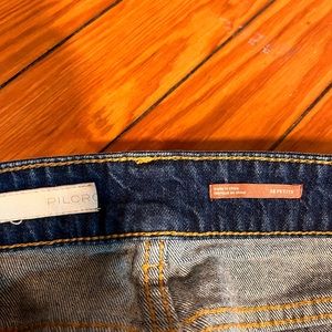 Anthropologie comfy relaxed fit Pilcro jeans. In petite size.